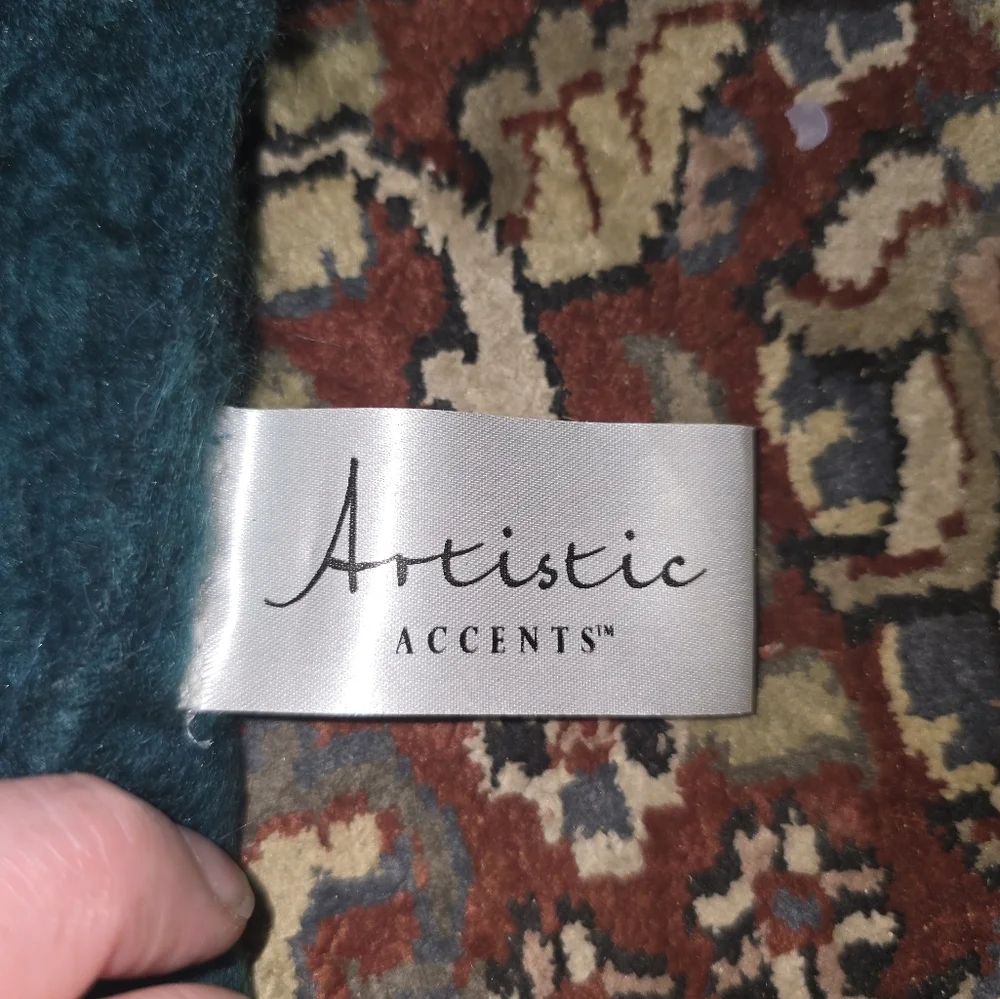 Artistic Accents Made in India. Wool Blend Decorative Throw 69x52